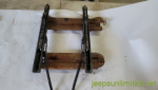 Front Seat Bracket Slider Tracks Driver Left Side 03-06 TJ LJ 05093665AA