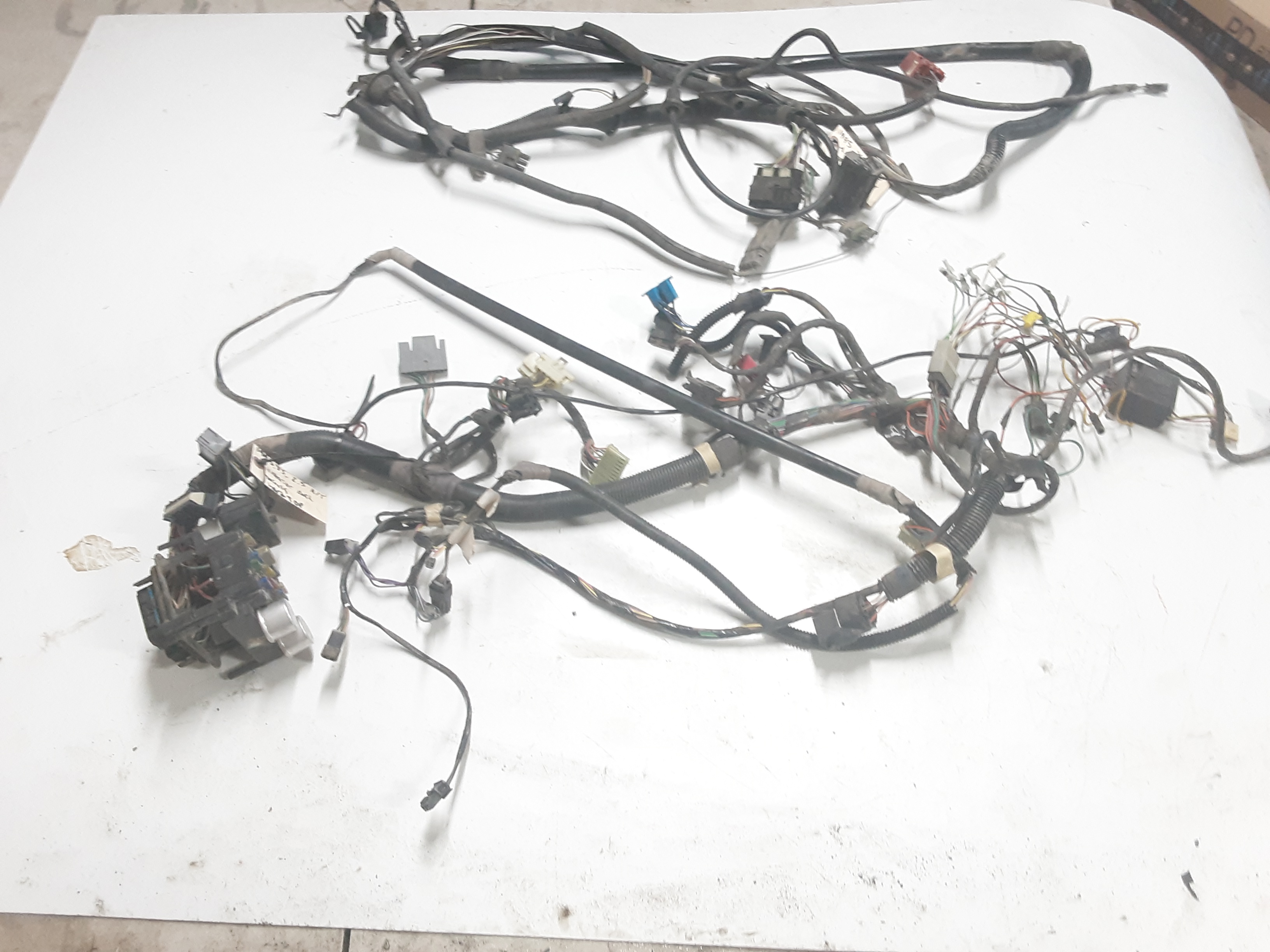 Wrangler YJ Wiring Harness Dash Panel and Rear Tail Light with Hard Top 56009190 1994-1995
