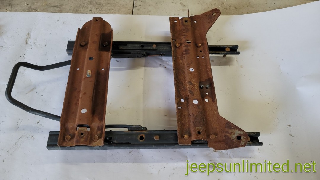 Front Seat Bracket Slider Tracks Driver Left Side 03-06 TJ LJ 05093665AA
