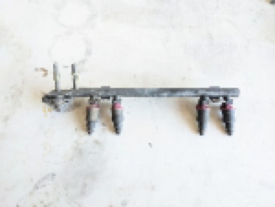 Jeep YJ XJ MJ 2.5L 4 Cylinder Fuel Rail with Injectors 53030437 1991-1995