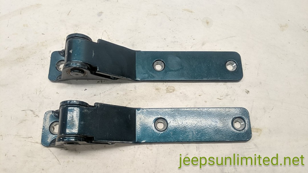 1987-1995 Jeep Wrangler YJ Tailgate Hinge Set Upper & Lower 55176184