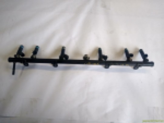 Wrangler TJ LJ Fuel Rail Assembly with Injectors 4.0L 6 Cylinder 05-06 05014496AD