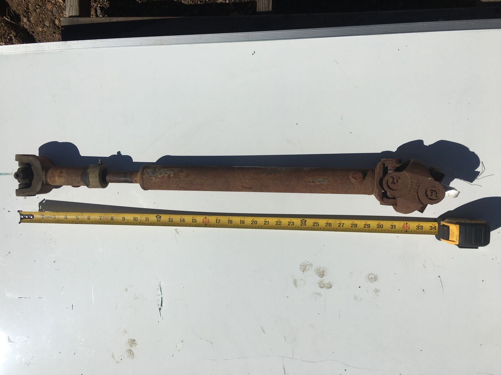 Cherokee XJ Front Driveshaft 4.0 6 Cylinder Manual Transmission 53005543
