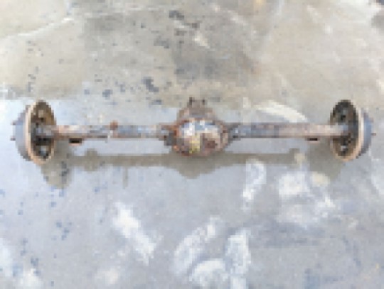 Comanche Rear Axle Assembly Dana 35 with 3.55 Gear Ratio MJ 86-92 Mopar OEM