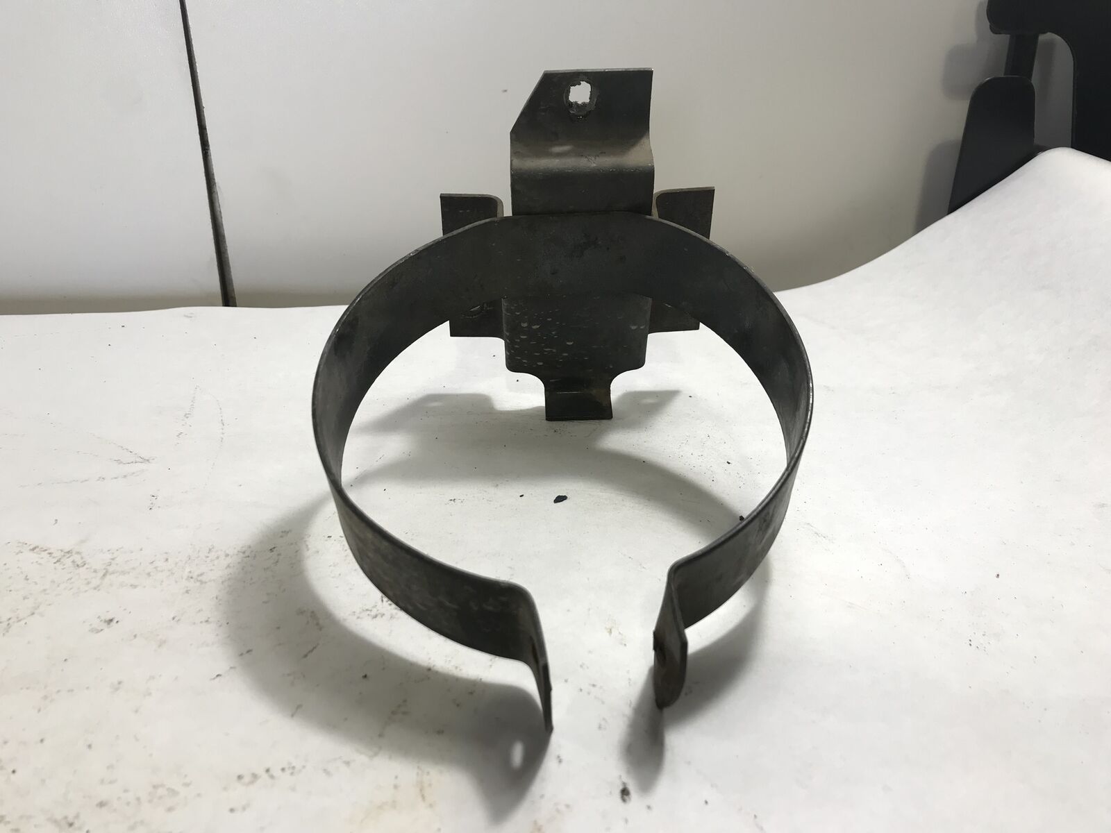 CJ Series Charcoal Vapor Canister Mounting Firewall Bracket J5357214 1976-1986