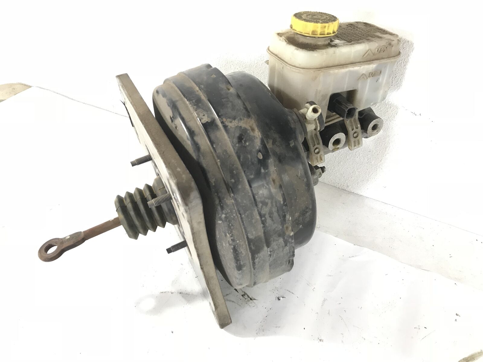 Brake Booster with Master Cylinder and Firewall Bracket 07-18 JK 68057474AE