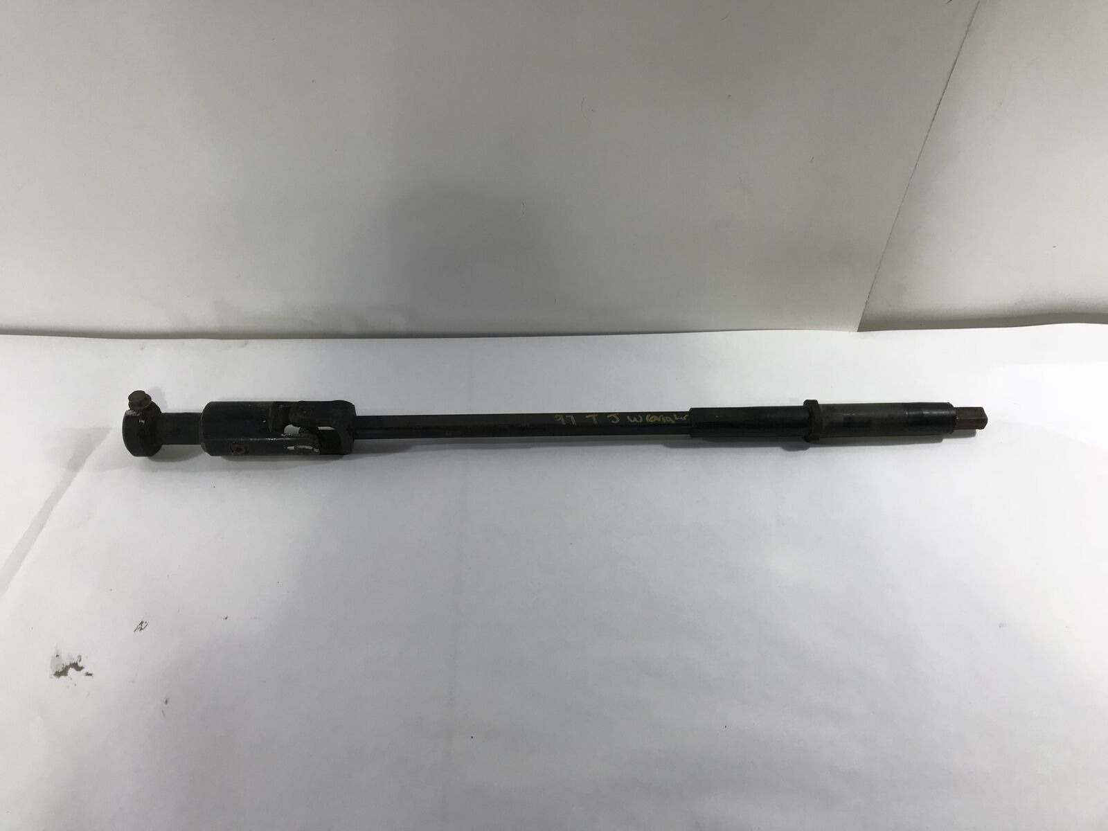 1997-2002 Jeep Wrangler TJ Lower Intermediate Steering Shaft 52078705