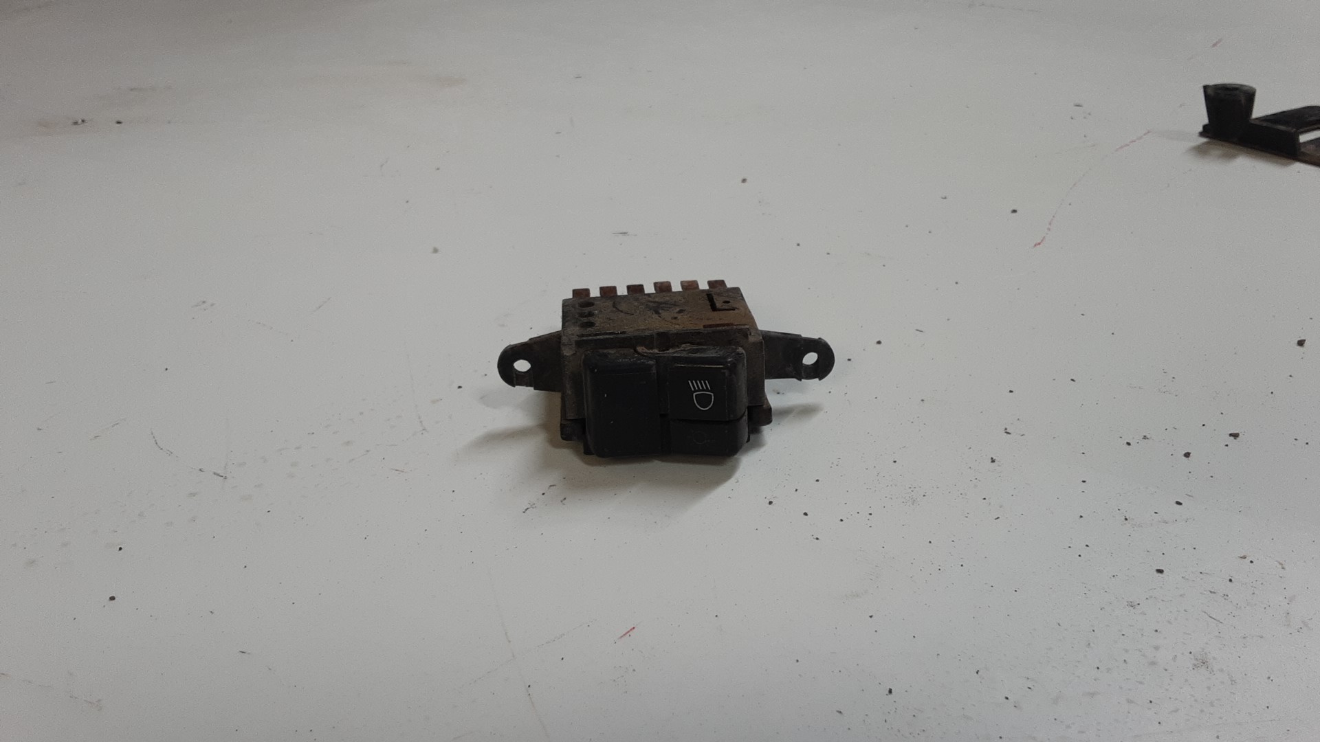 Wrangler YJ Headlamp Dash Panel Switch Headlight Toggle 56003119 1987-1995