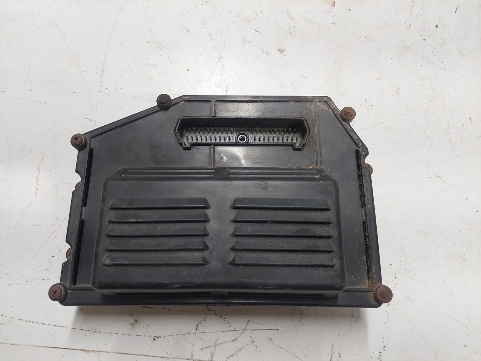 Engine Computer 1991-1995 Wrangler YJ 4.0L ECM Federal Emissions Manual 
