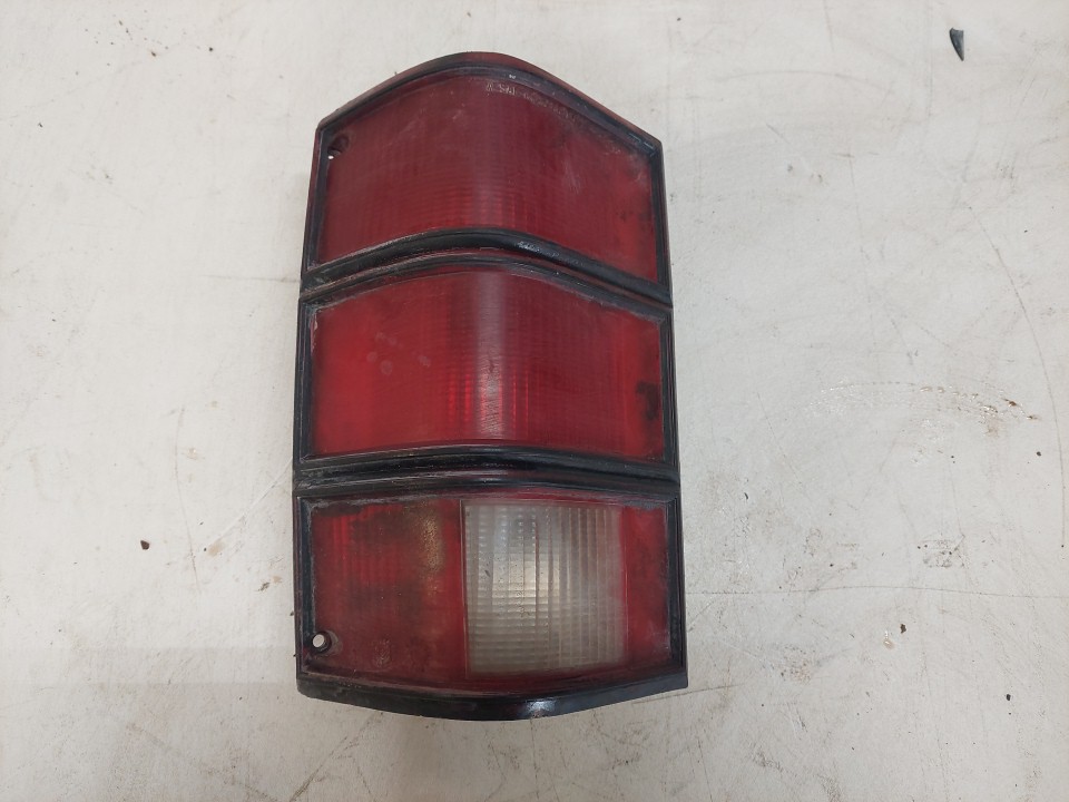 Driver Side Tail Light 1986-1992 Comanche MJ SF8956001035