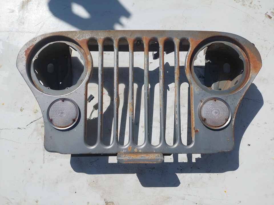 Grille 1976-1986 CJ5 CJ7 CJ8