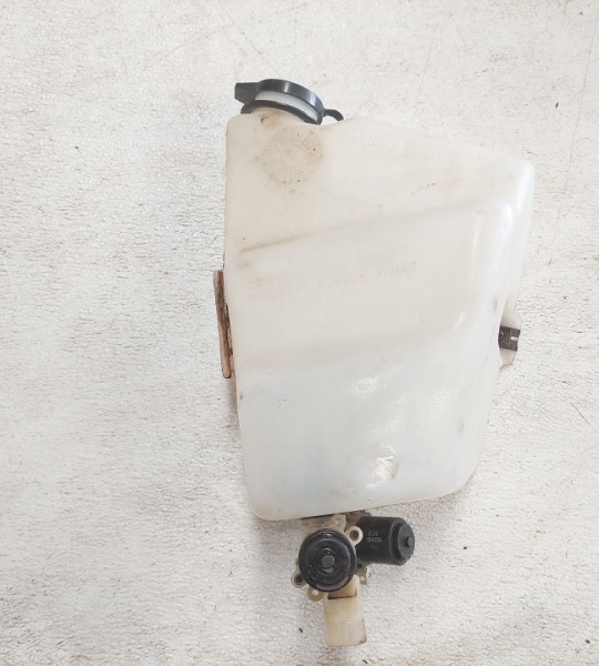 Wrangler YJ Windshield Washer Bottle Single Pump 55154743 1991-1995 