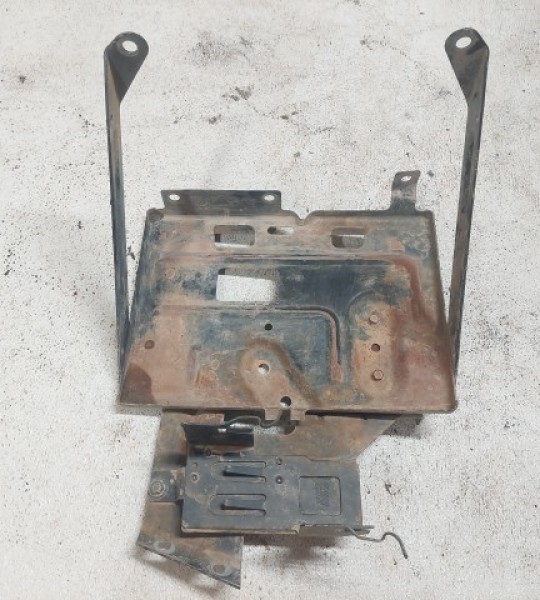 Wrangler YJ Battery Tray Bracket Fuse Box 1991-1995 