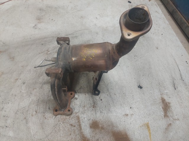 Wrangler TJ 2.4L Exhaust Manifold and Catalytic Converter