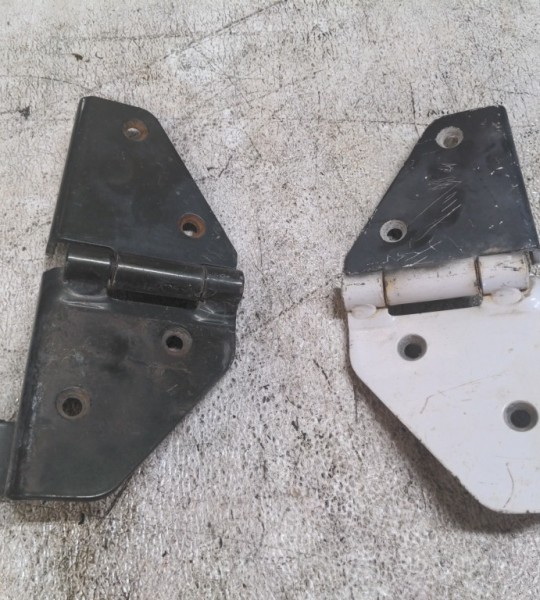 Wrangler YJ Windshield Frame Hinges Set of Driver and Passenger 1987-1995