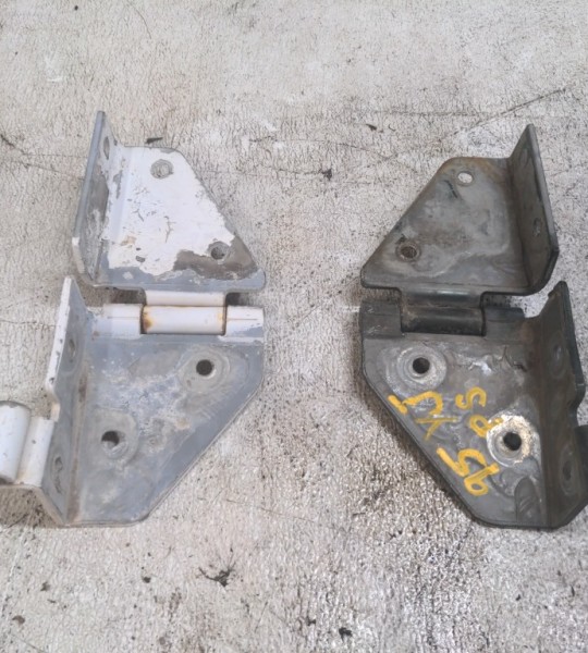Wrangler YJ Windshield Frame Hinges Set of Driver and Passenger 1987-1995