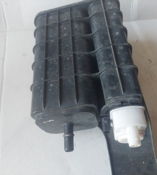 Wrangler JK 3.8L Vapor Canister 04891781AB 07-11