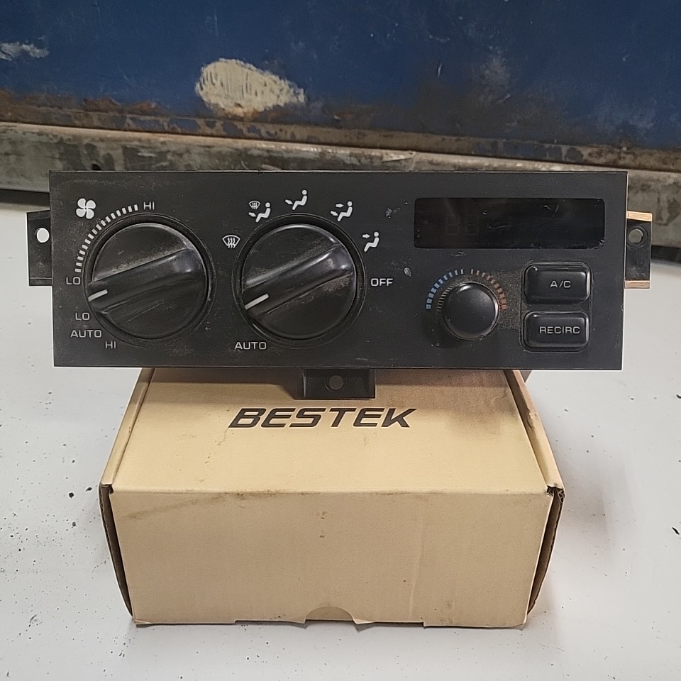 Grand Cherokee ZJ Climate Control Unit Digital 55116065 96-98