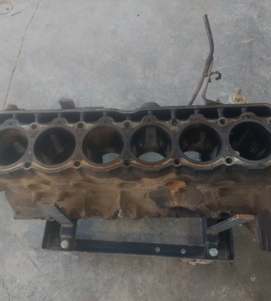 CJ 258 4.2 I-6 Engine Core Builder Block 1972-1986