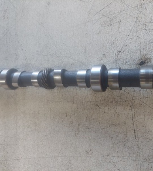 Wrangler YJ 2.5L 4 Cylinder Camshaft 53020495