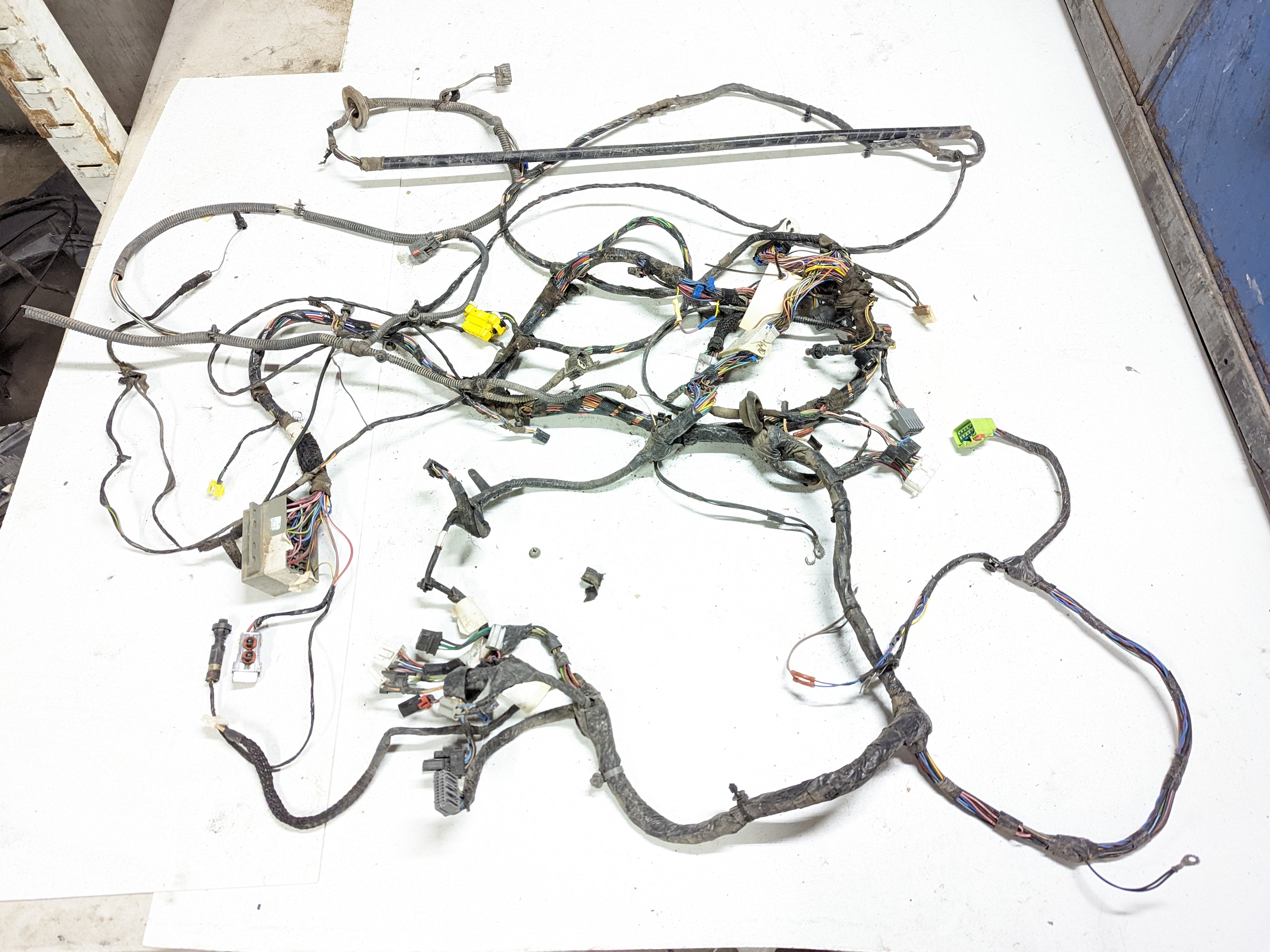 Instrument Dash Panel w/ Rear Body Wiring Harness Air Bag On/Off 03-04 TJ 56047160AD and 56047225AD
